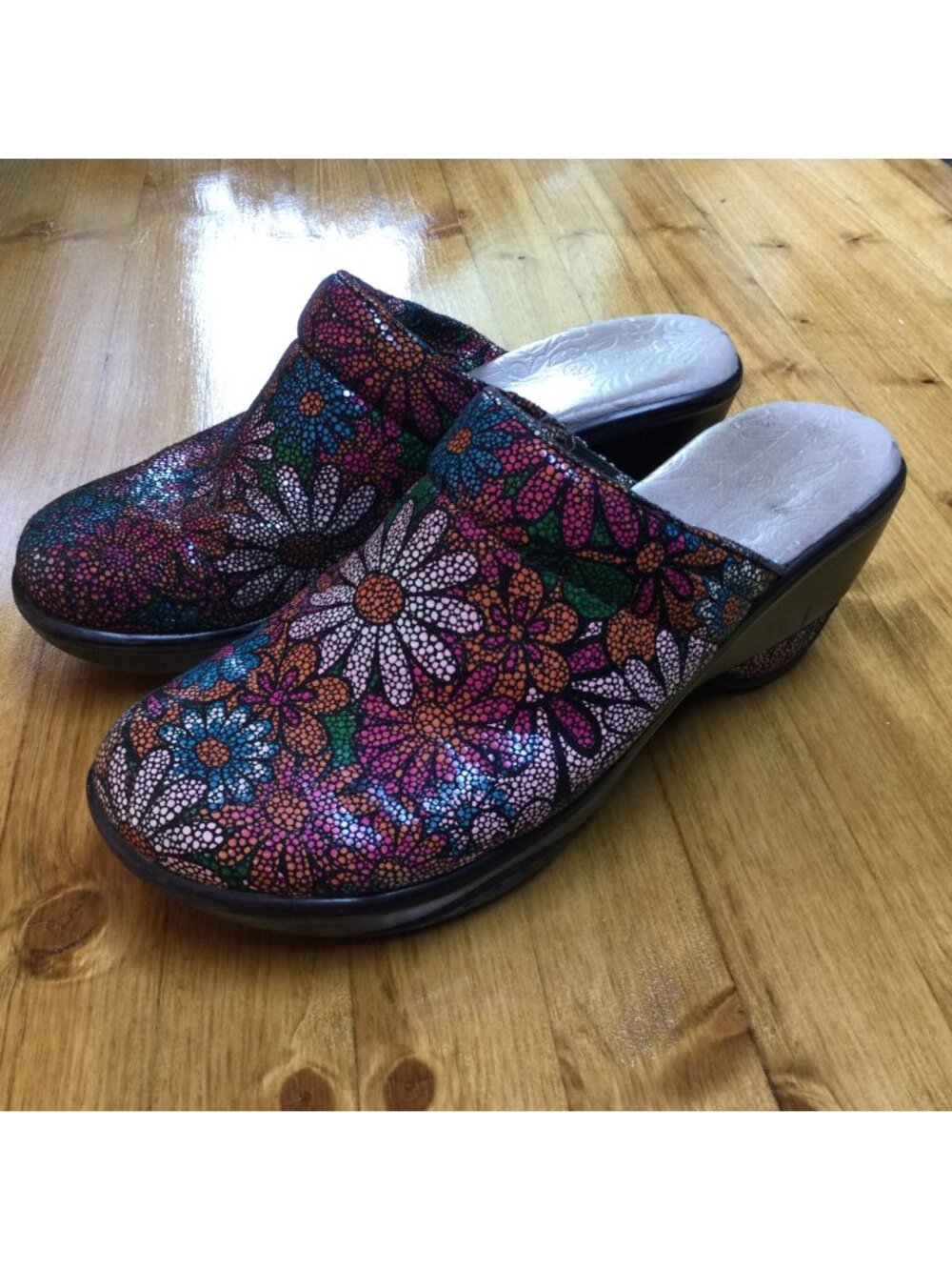 Jambu Dali Womens Floral Leather Clogs Size 11 M Slip On Nurse Work Mules Shoes